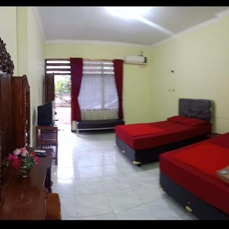 Bali Asri Pacitan Exterior foto