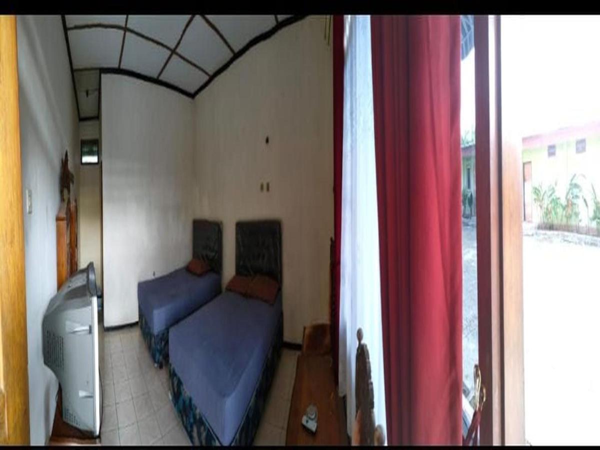 Bali Asri Pacitan Exterior foto